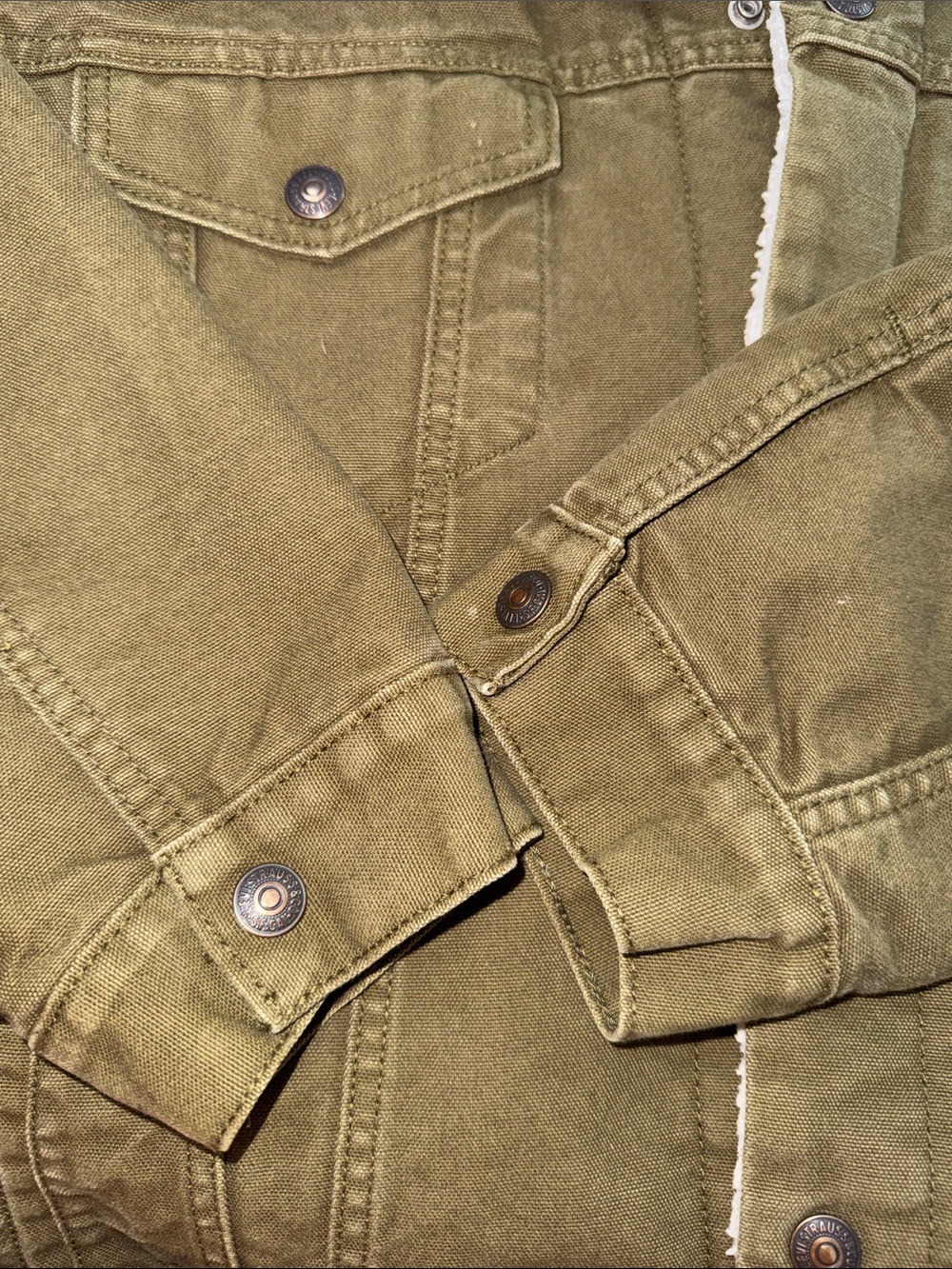 Levi's Olive Sherpa-Lined Cotton Canvas Jacket - Picture 9 of 9